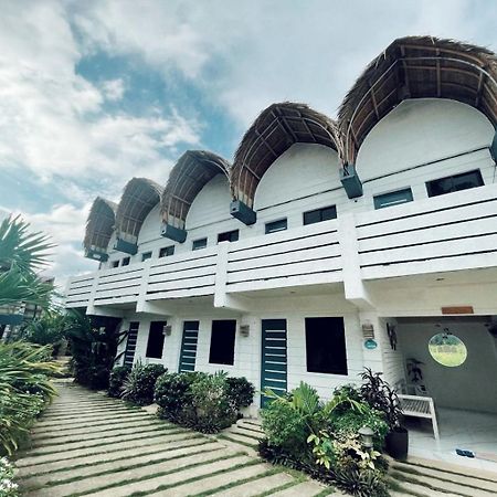 Point F Siargao Daire Catangnan Dış mekan fotoğraf