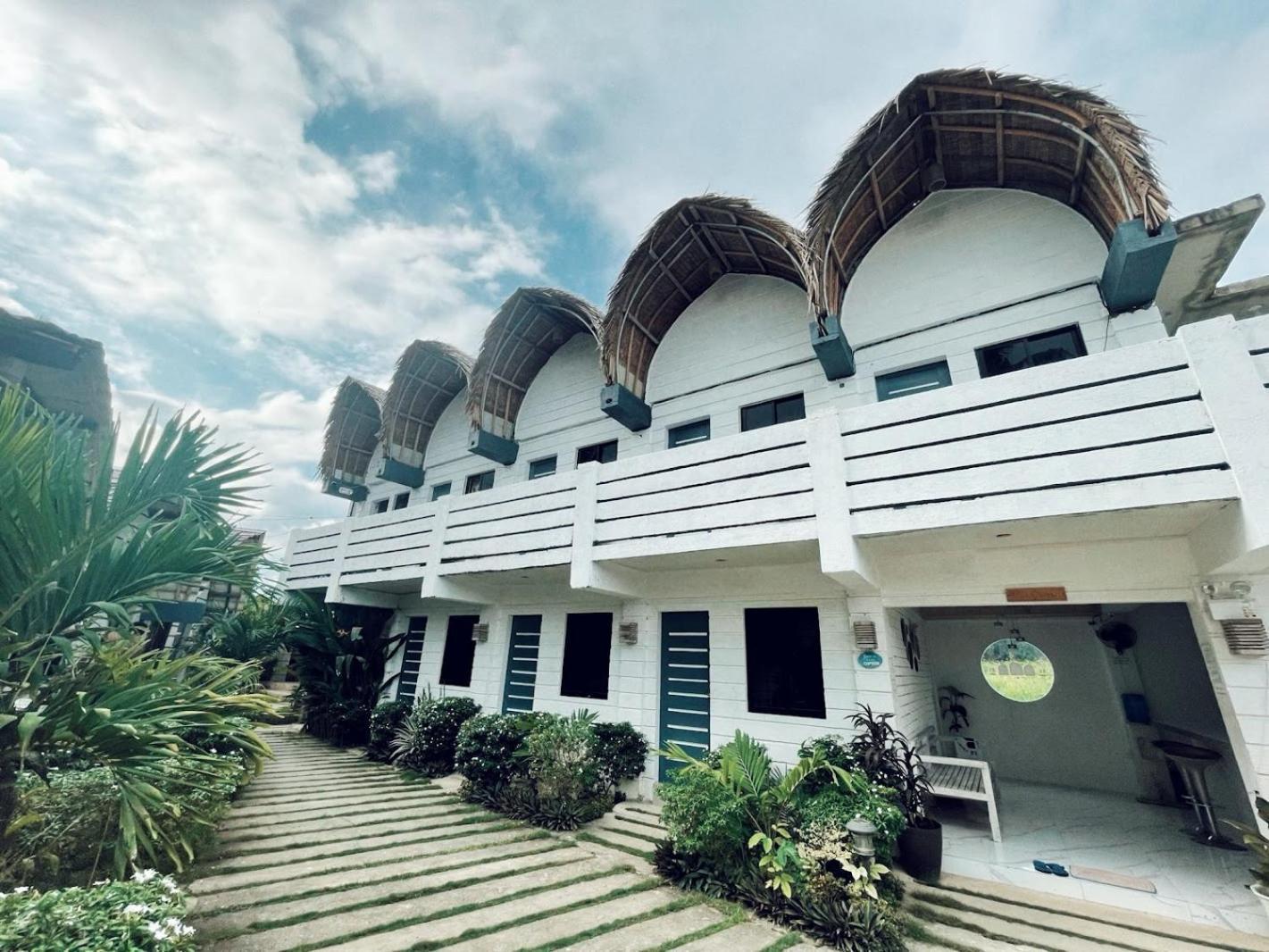 Point F Siargao Daire Catangnan Dış mekan fotoğraf